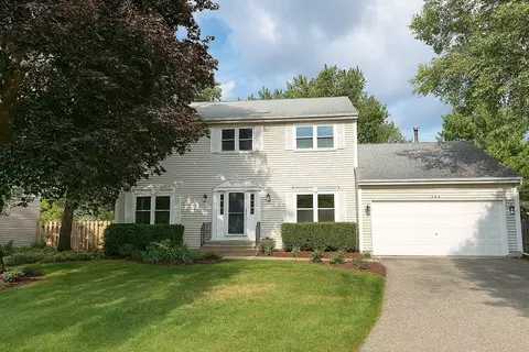 643 Kingsbury Ct, Algonquin, IL 60102