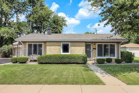 1609 Oneida St, Joliet, IL 60435