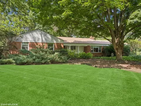 1881 Tweed Rd, Inverness, IL 60067