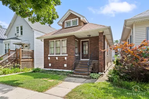 3311 W Hutchinson St, Chicago, IL 60618