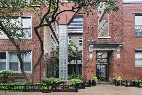 525 N Ada St #37, Chicago, IL 60642
