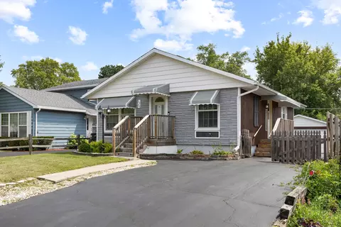 1331 Elm Ave, Round Lake Beach, IL 60073