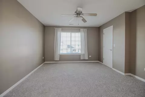 Bedroom - 844 Daniel Dr, Minooka, IL 60447 photo 2 of 9