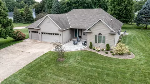 815 Saxon Dr, Princeton, IL 61356