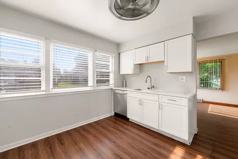 Kitchen - 1934 Arthur Ave, Berkeley, IL 60163 photo 1 of 2
