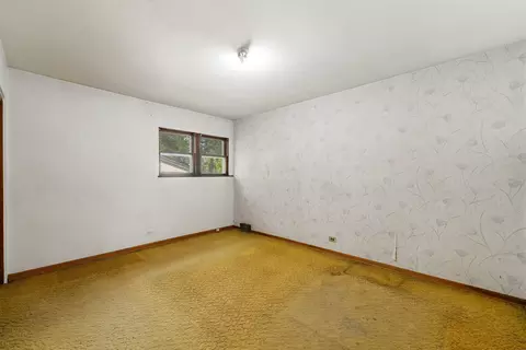 Bedroom - 1934 Arthur Ave, Berkeley, IL 60163 photo 3 of 4