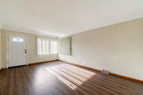 Living - 1934 Arthur Ave, Berkeley, IL 60163 photo 2 of 3