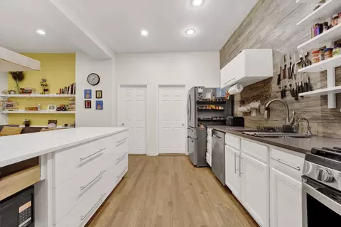 Kitchen - 2425 W Lyndale St, Chicago, IL 60647 photo 2 of 4