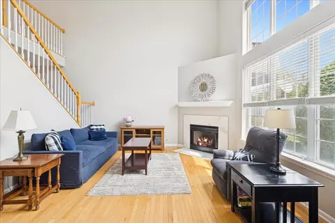Living - 1433 Quincy Bridge Ct, Bartlett, IL 60103 photo 1 of 4