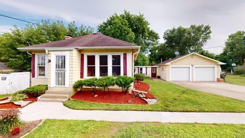2505 26th St, Zion, IL 60099