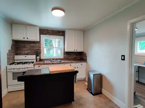 1619 Rogers Ave, Mchenry, IL 60050 photo 2