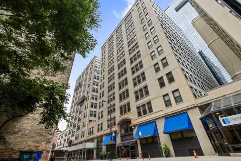 740 S Federal St #1204, Chicago, IL 60605