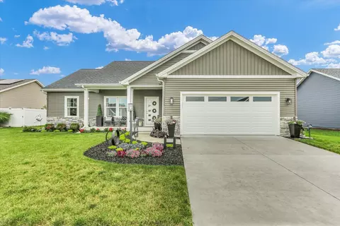 1606 E Horizon Ln, Urbana, IL 61802