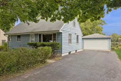 33541 N Greentree Rd, Grayslake, IL 60030