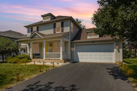 745 Market Dr, Oswego, IL 60543