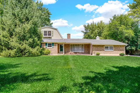 18740 W Maple Ave, Grayslake, IL 60030