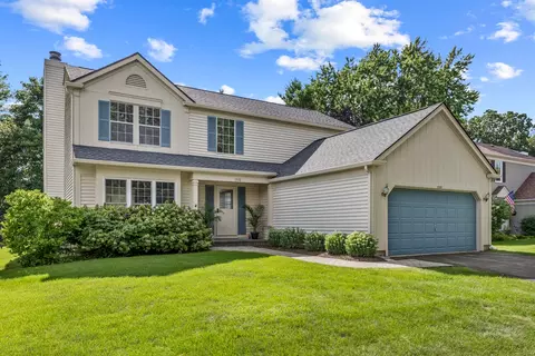 1370 Yellowstone Pkwy, Algonquin, IL 60102