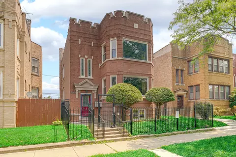 8243 S Green St, Chicago, IL 60620