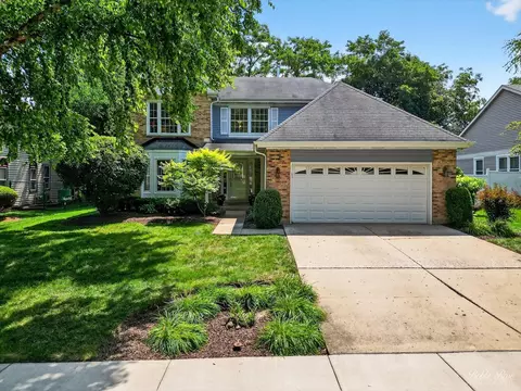 348 Bloomfield Cir, Bloomingdale, IL 60108