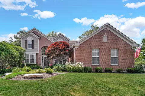 7 Rock River Ct, Algonquin, IL 60102