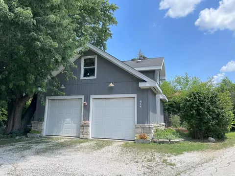 Exterior - 614 Mccarthy Rd, Lemont, IL 60439 photo 7 of 7