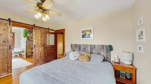 Bedroom - 614 Mccarthy Rd, Lemont, IL 60439 photo 2 of 4