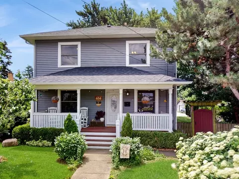 Exterior - 614 Mccarthy Rd, Lemont, IL 60439 photo 1 of 7