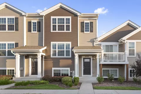 2303 Upland Rd, Pingree Grove, IL 60140