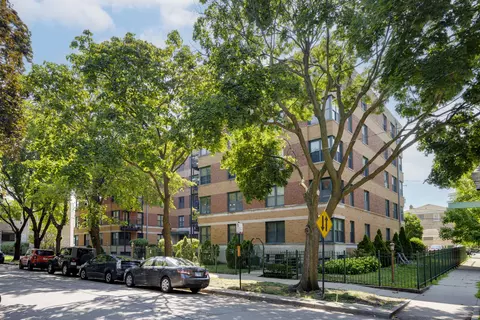 2545 W Catalpa Ave #5C, Chicago, IL 60625