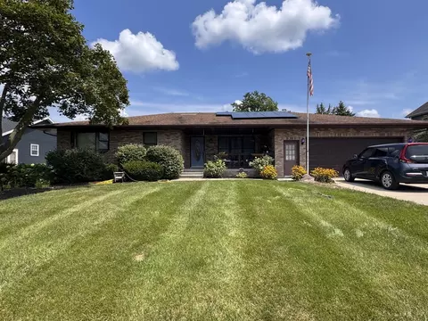 605 Morningside Dr, Chenoa, IL 61726 photo 10
