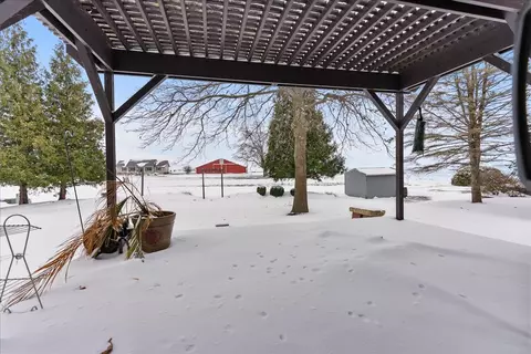 605 Morningside Dr, Chenoa, IL 61726 photo 2