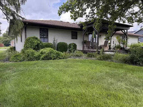 605 Morningside Dr, Chenoa, IL 61726 photo 11