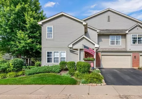 2138 Vanderbilt Dr, Geneva, IL 60134