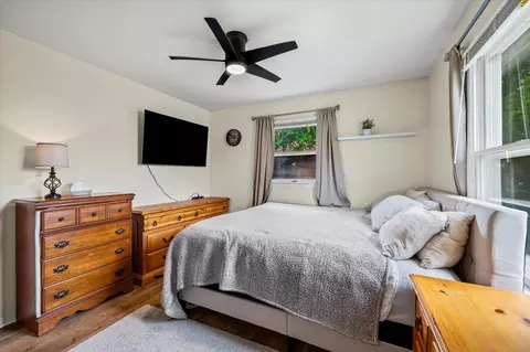 Bedroom - 3510 Vine St, Mchenry, IL 60050 photo 2 of 3