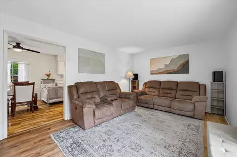 Living - 3510 Vine St, Mchenry, IL 60050 photo 3 of 3