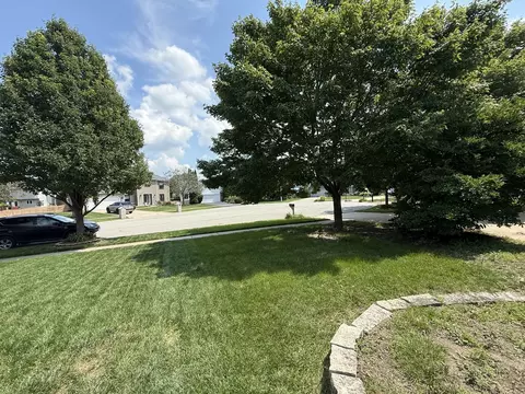 Exterior - 1715 Pembrook Ct, Plainfield, IL 60586 photo 8 of 8
