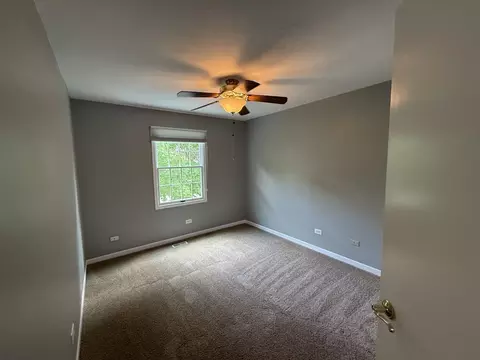 Bedroom - 1715 Pembrook Ct, Plainfield, IL 60586 photo 5 of 6
