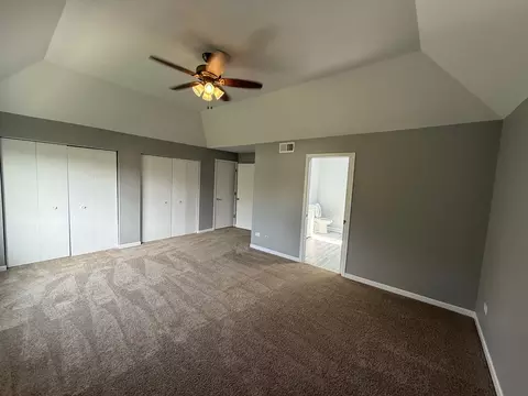 Bedroom - 1715 Pembrook Ct, Plainfield, IL 60586 photo 2 of 6
