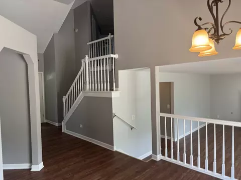 Entry Way - 1715 Pembrook Ct, Plainfield, IL 60586 photo 3 of 5