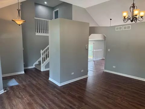 Living - 1715 Pembrook Ct, Plainfield, IL 60586 photo 2 of 5