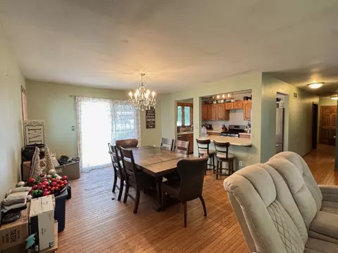 Dining - 220 S Hossack St, Seneca, IL 61360 photo 1 of 2