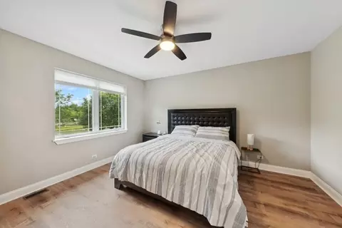 Bedroom - 110 Lily Ln, Wheeling, IL 60090 photo 2 of 2
