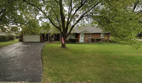 9405 S 77th Ct, Hickory Hills, IL 60457