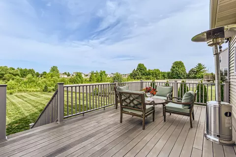 Exterior - 112 Farmstead Ct, Mchenry, IL 60050 photo 3 of 6