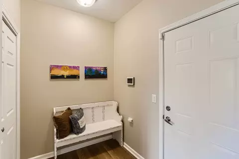 Entry Way - 112 Farmstead Ct, Mchenry, IL 60050 photo 2 of 2