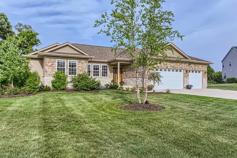 Exterior - 112 Farmstead Ct, Mchenry, IL 60050 photo 6 of 6