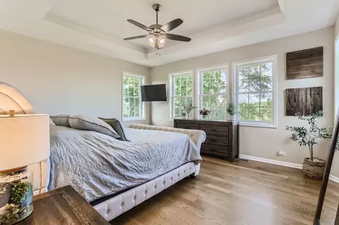 Bedroom - 112 Farmstead Ct, Mchenry, IL 60050 photo 2 of 4