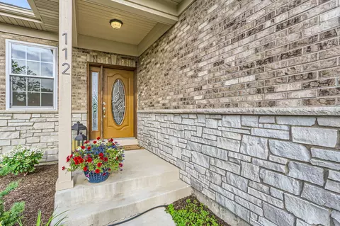 Exterior - 112 Farmstead Ct, Mchenry, IL 60050 photo 2 of 6