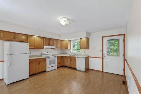 305 Royal Ct, Champaign, IL 61821 photo 5