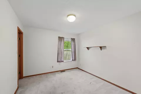 305 Royal Ct, Champaign, IL 61821 photo 10